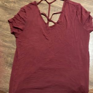 Color maroon size medium
